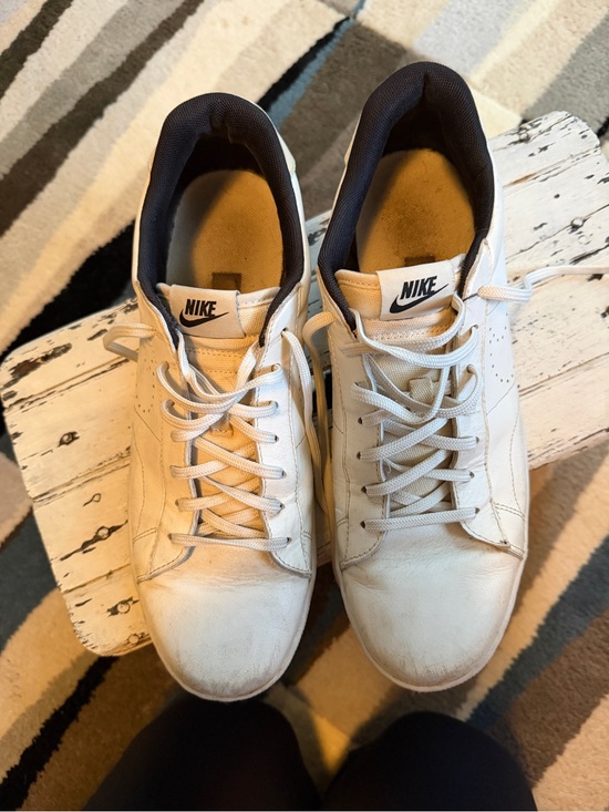 Nike Other - NIKE Leather Tennis Sneaker